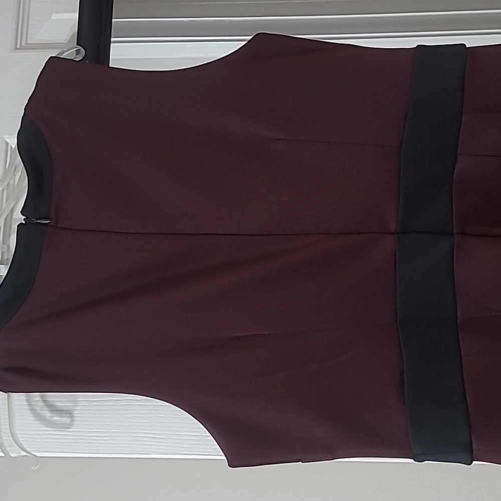 New York Company Stretch Dress - Picture 6 of 9